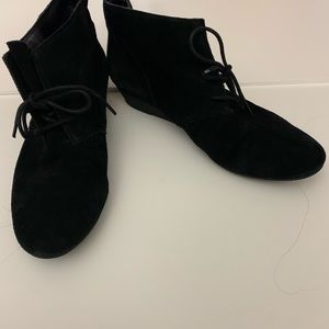 Nine West Booties 👍